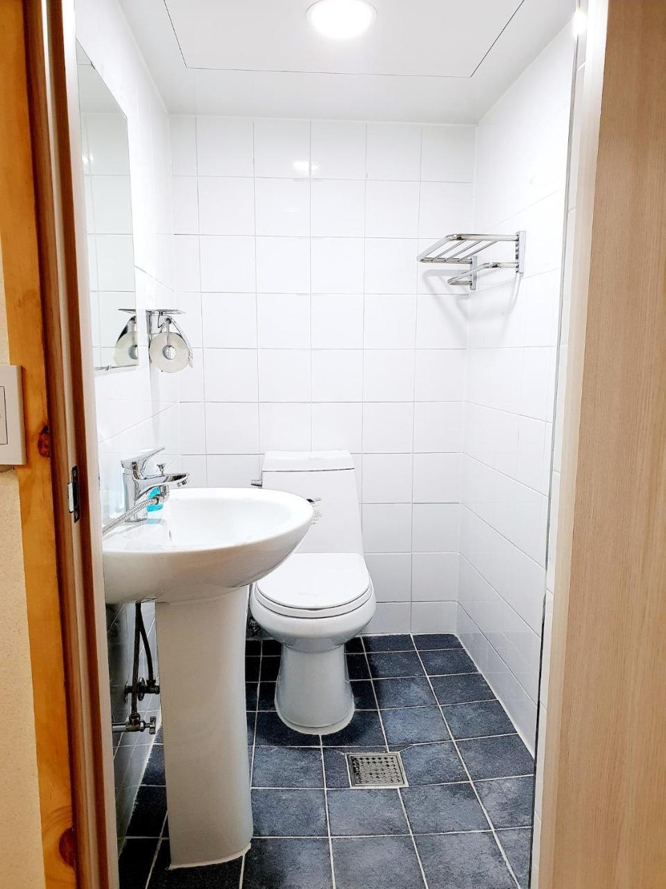 Dal Garam Guesthouse Gangneung Ngoại thất bức ảnh